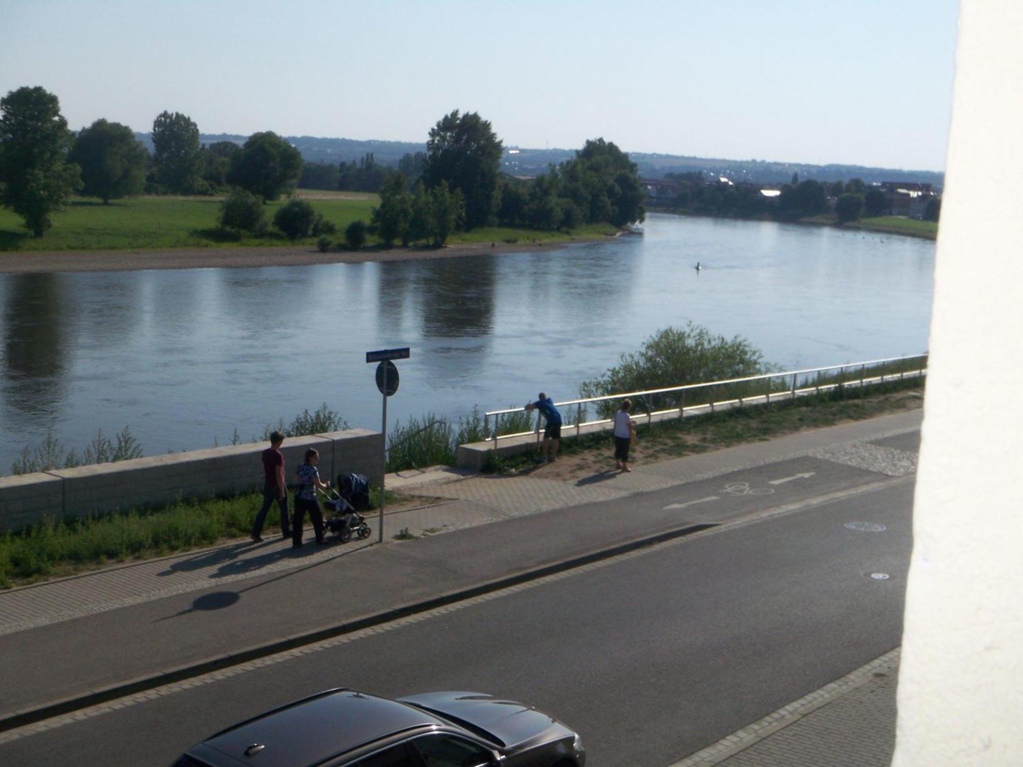 Ambiente-An-Der-Elbe-Wohnung-Og Dresden Eksteriør billede
